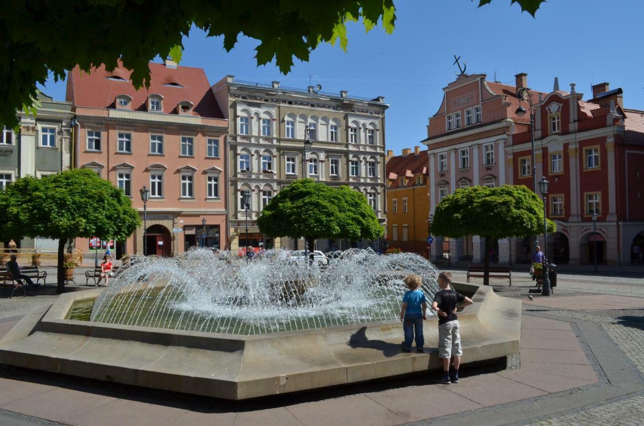 Art Mieszkanie Blisko Dworca Pkp Walbrzych Miasto Esterno foto